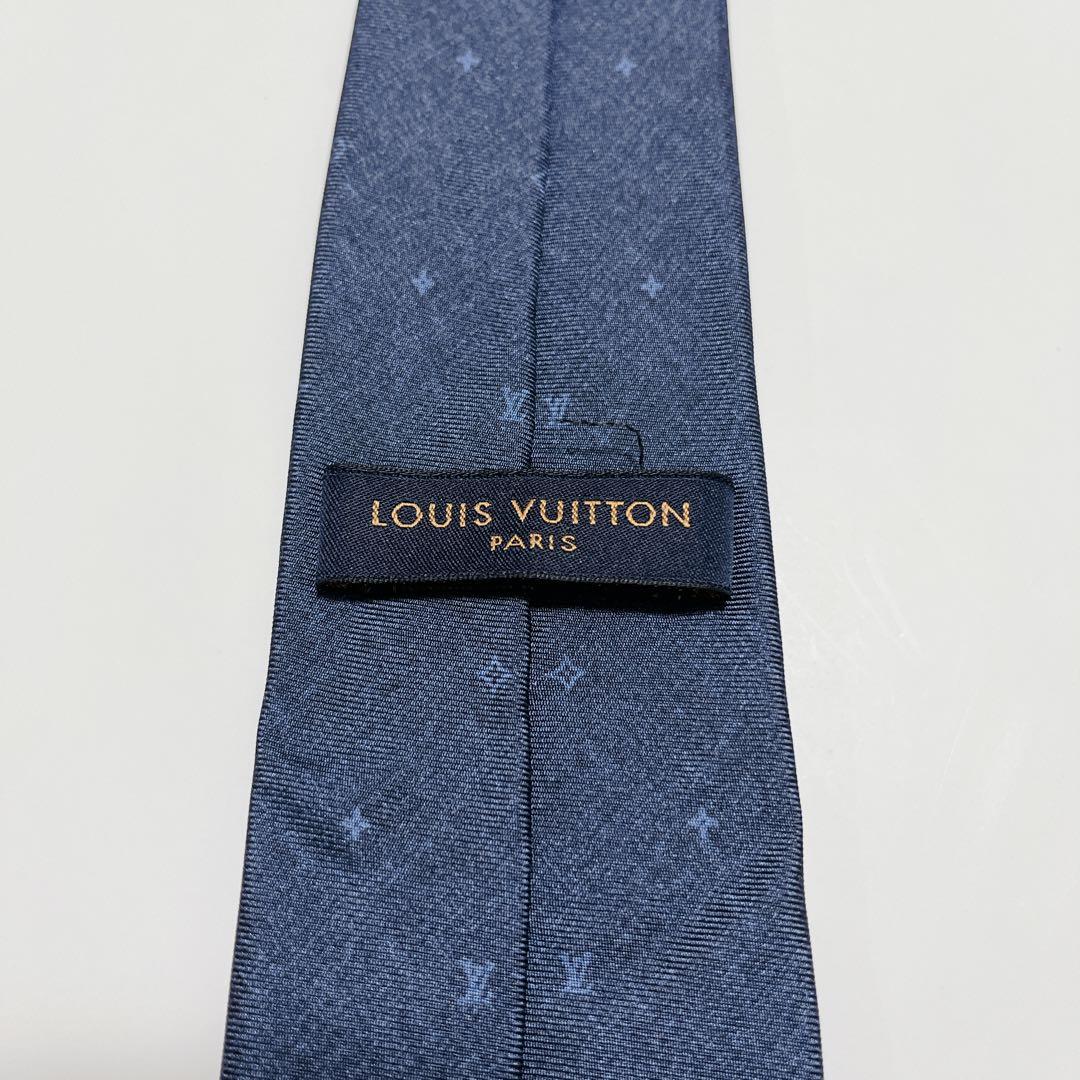 美品 ルイヴィトン ネクタイ ハイブランド モノグラム 光沢 希少 ロゴグラム