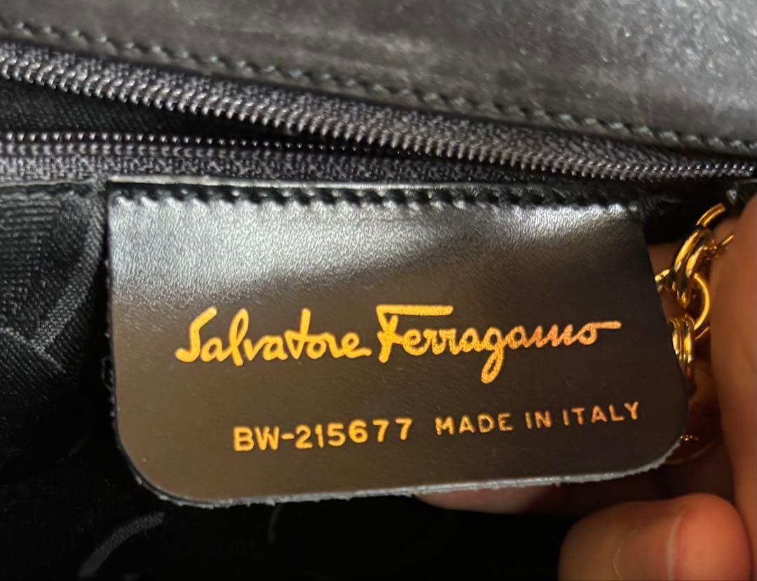 Salvatore Ferragamo ブラック パーティーバッグ