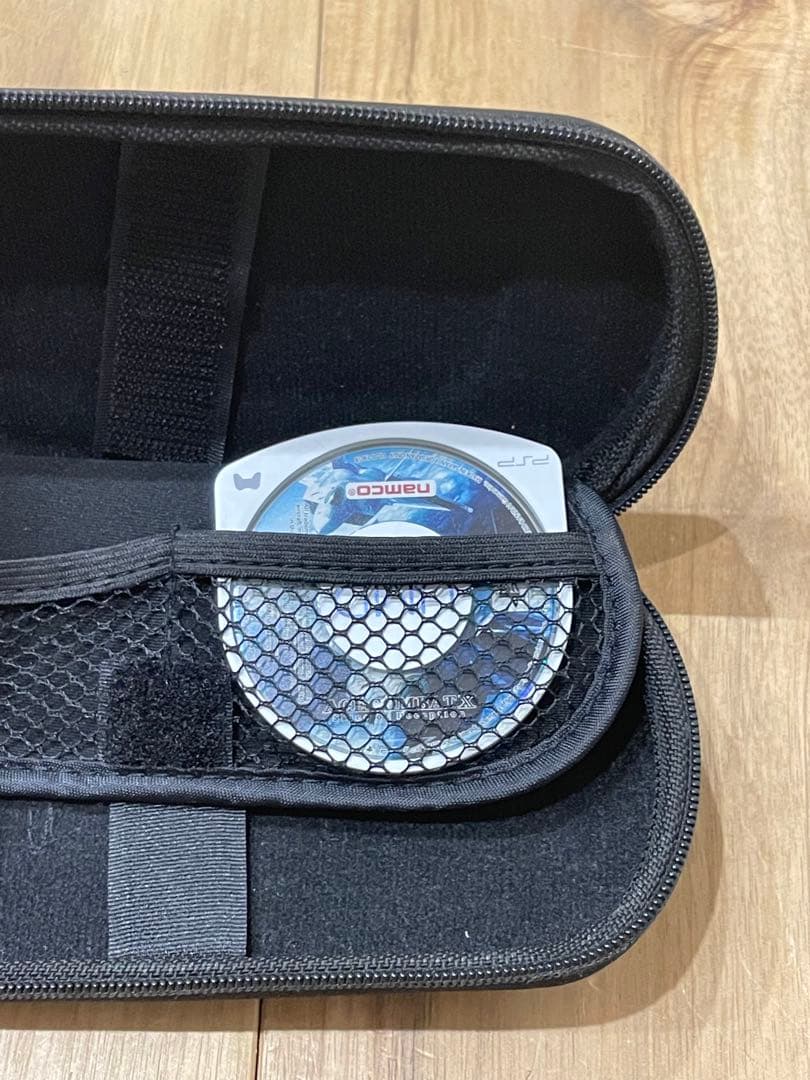 PSP 2000 本体 メモリースティック ケース ソフト付き