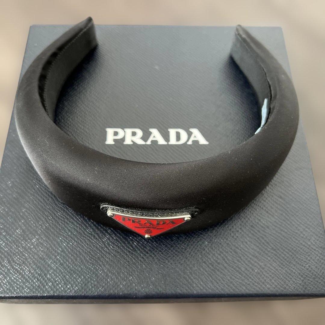 PRADA ブラックサテン ヘアバンド