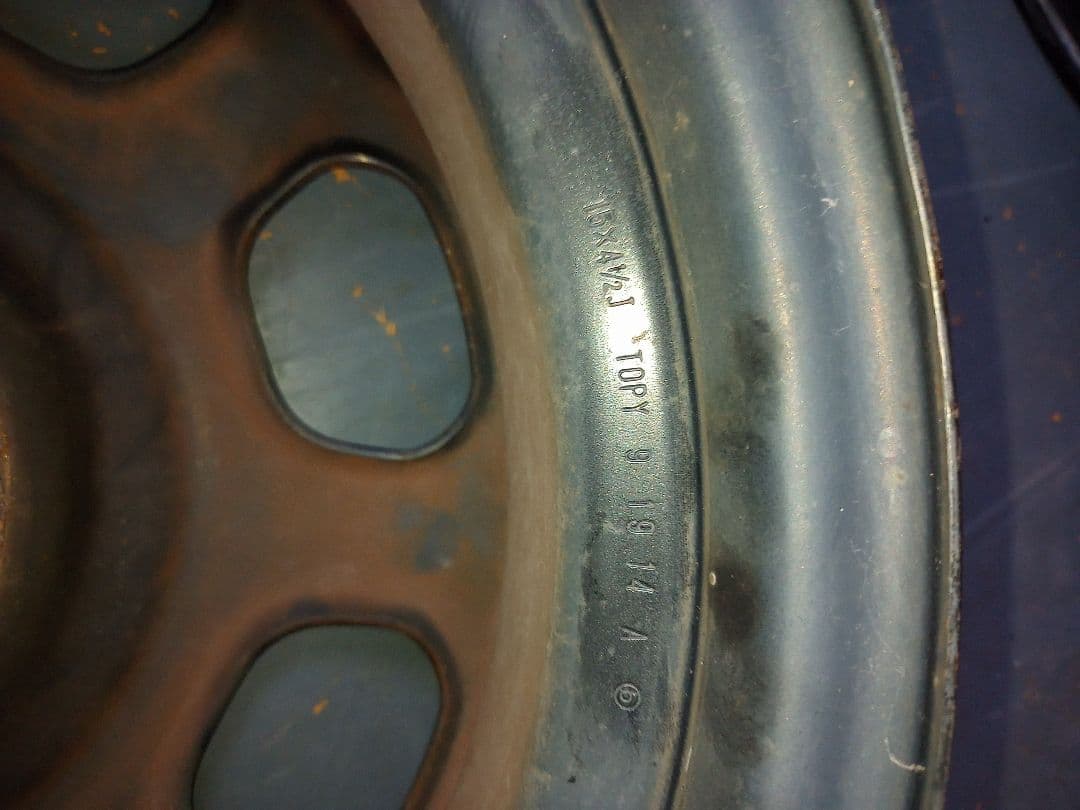 スチールホイール　純正　現行ハスラー　センターキャップ付き4個