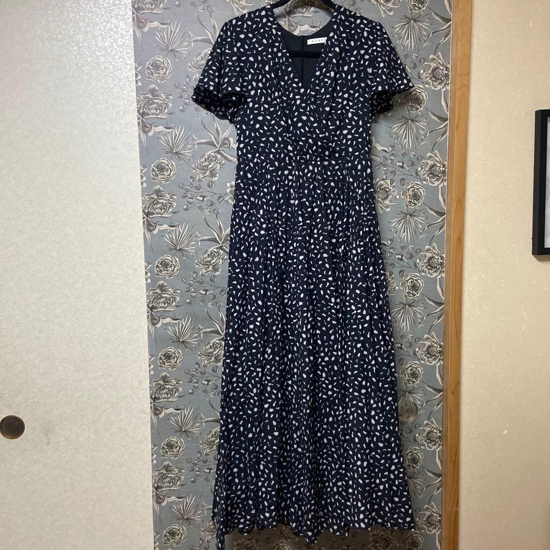 訳ありネイビー 花柄 ロングワンピース フリル袖