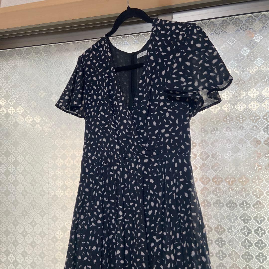 訳ありネイビー 花柄 ロングワンピース フリル袖