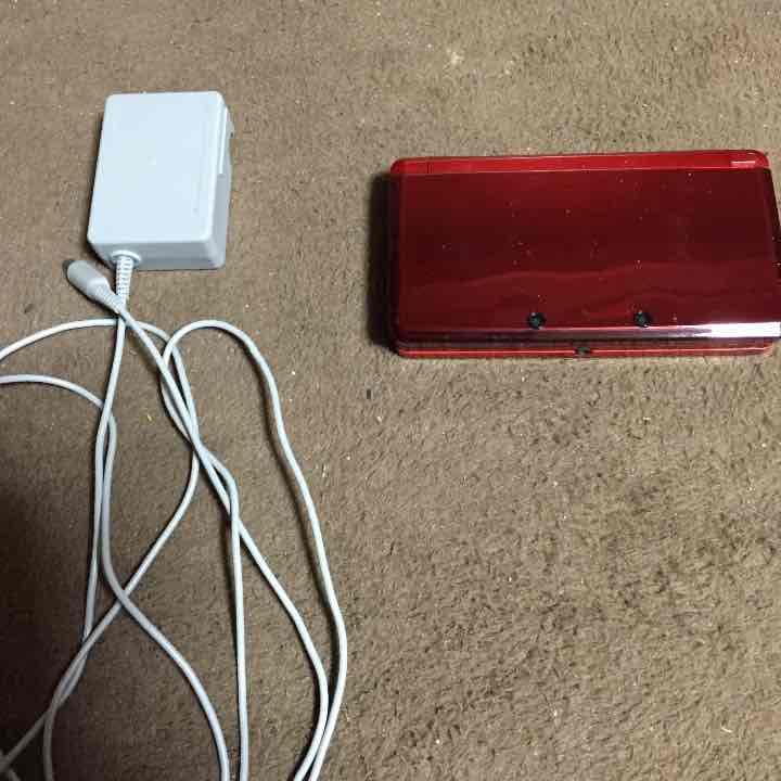 任天堂3DS メタリックレッド