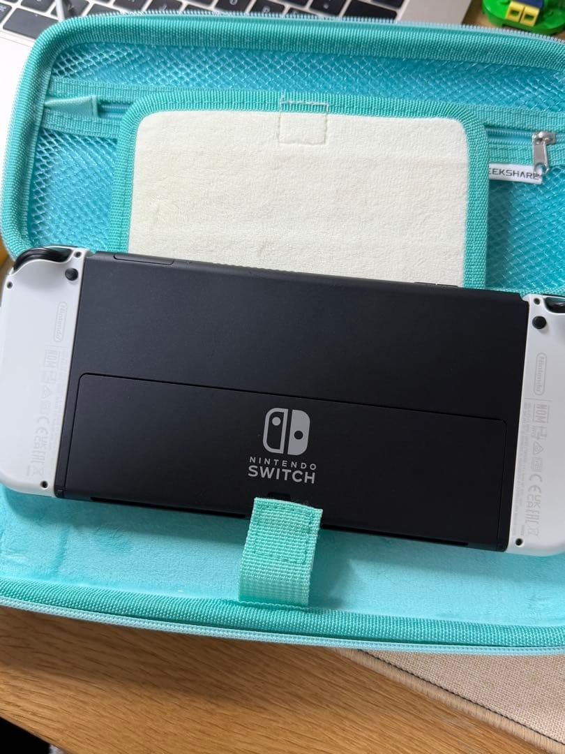 Nintendo Switch ホワイト/ブラック 本体 ケース付き