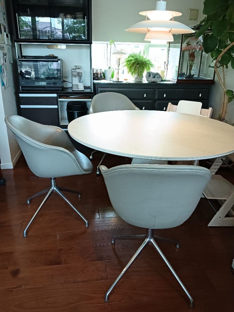 専用【展示品:美品】ボーコンセプト アデレードチェア 本革グレー