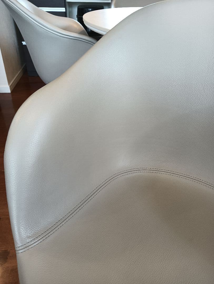 専用【展示品:美品】ボーコンセプト アデレードチェア 本革グレー