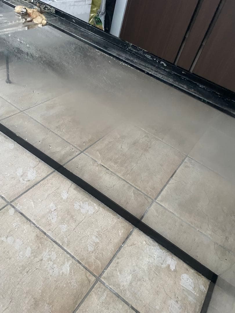 アクリル水槽　1200×450×450 黒帯タイプ　発送可能