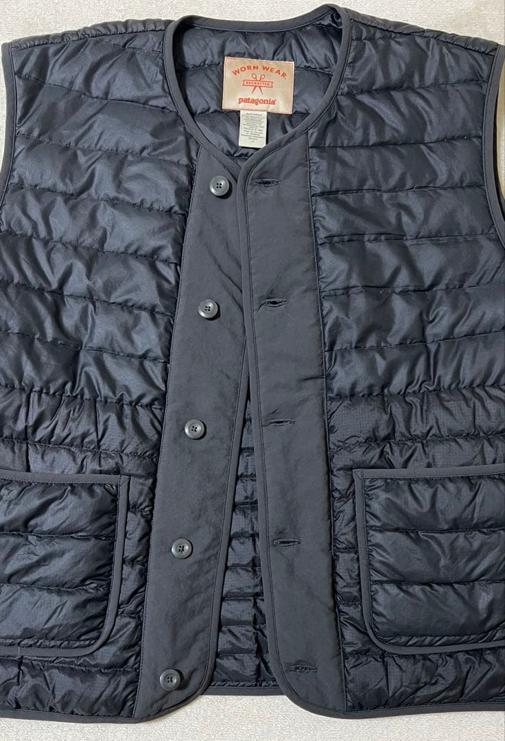 希少‼️黒‼️パタゴニア WORN WEAR ダウンベスト recrafted