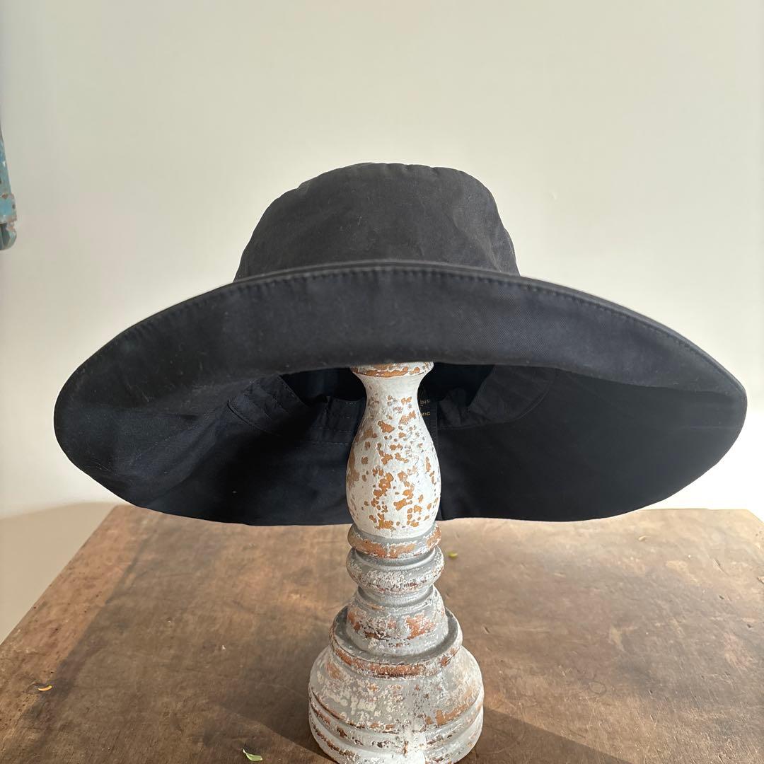 ヘレンカミンスキーブラック ハット