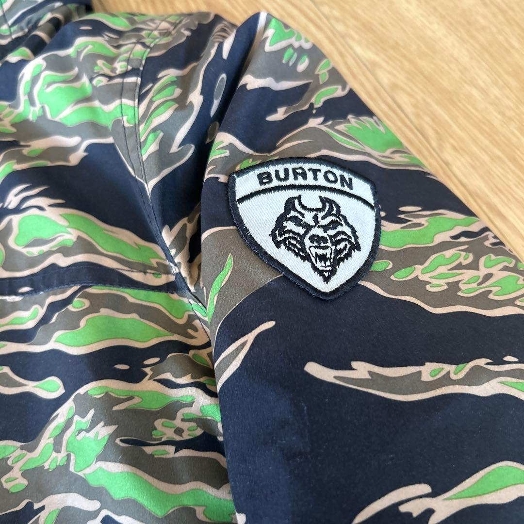 BURTON 迷彩柄 スノーボードウェア　140