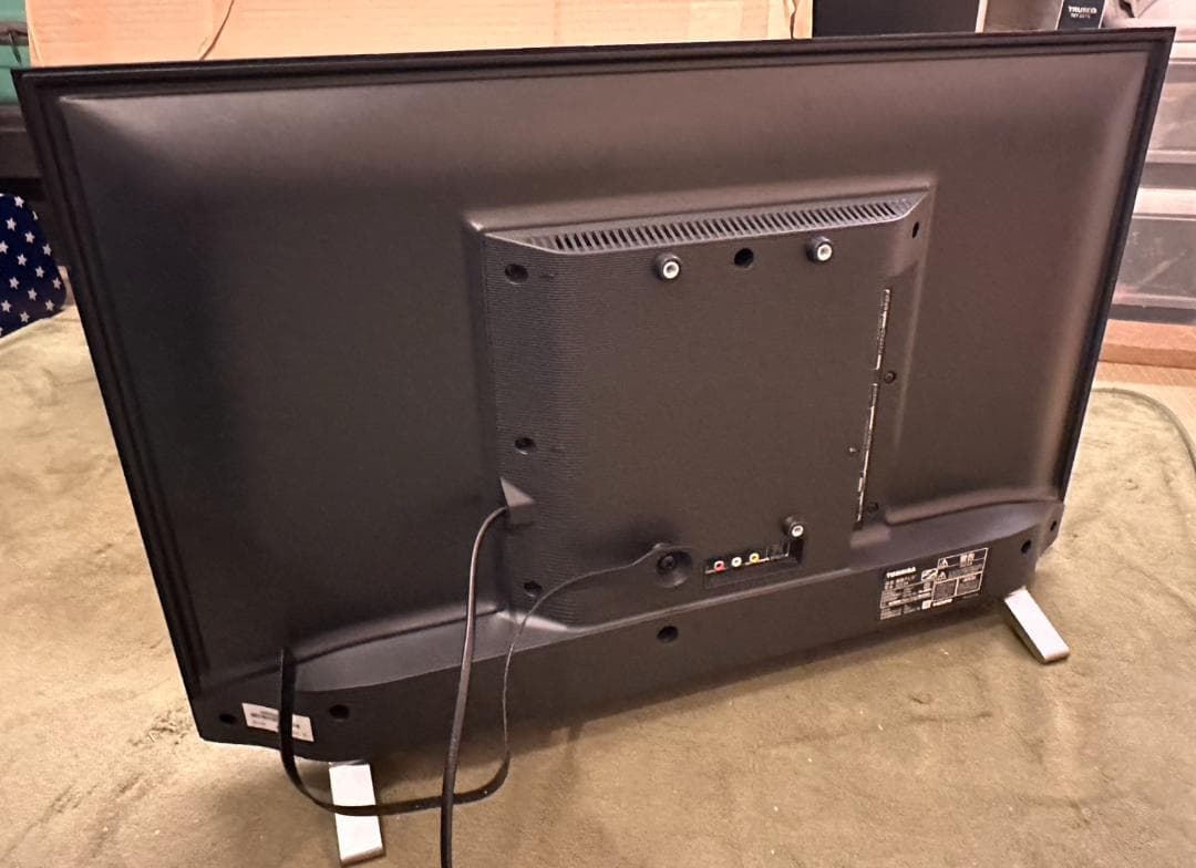 アプリ内蔵極美品　TOSHIBA 東芝 テレビ　32V34　2023年製　32型