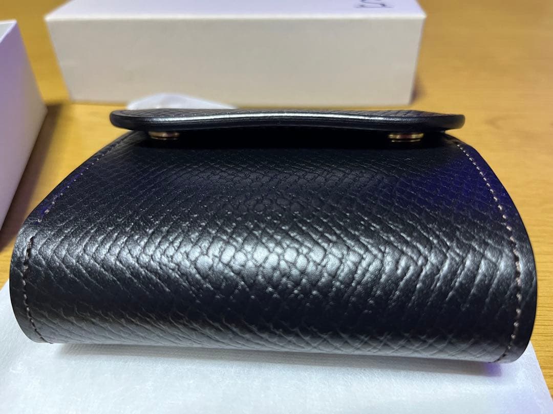 ワイルドスワンズ イーノ　型押しサドルプルアップ