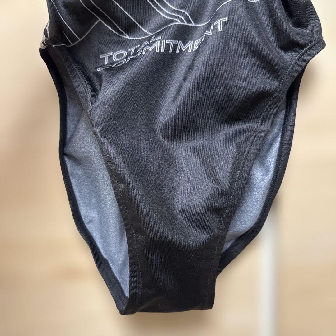 新品タグ付き　スピード　レディース競泳水着　フライングフィッシュ　ハイカット