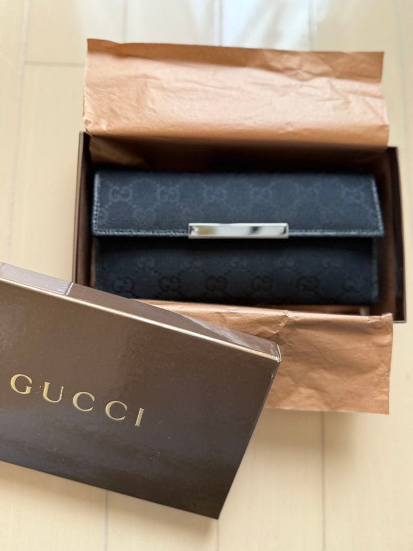 GUCCI 長財布　二つ折り財布　美品