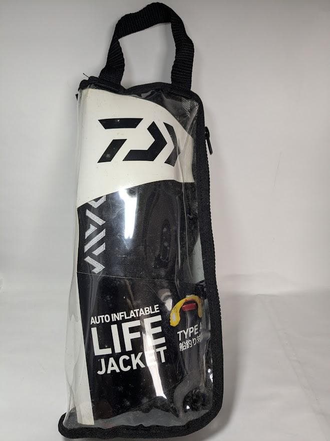 ダイワ　DF-2220 コンパクトライフジャケット