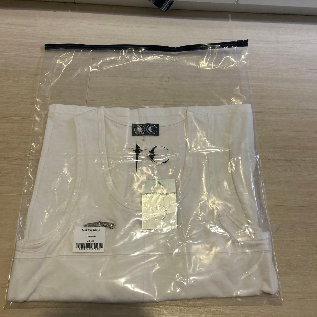 THUG CLUB Tank Top \"White\" 2 enhypenニキ着用