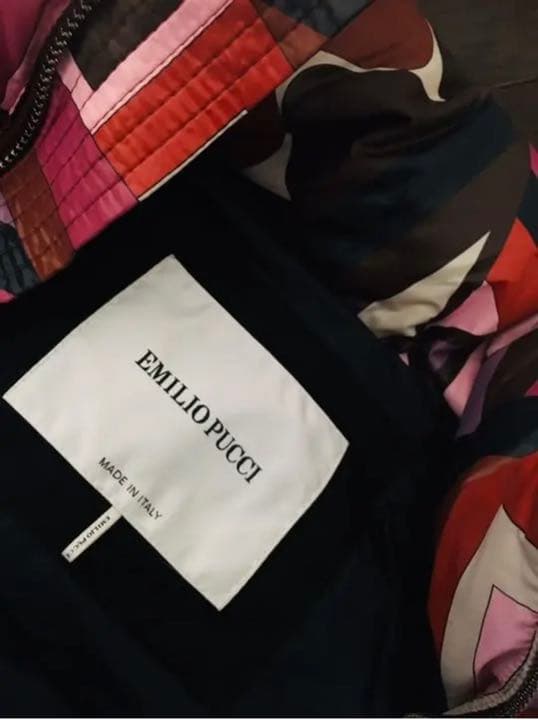 エミリオプッチダウンベストご希望価格にお値下げ