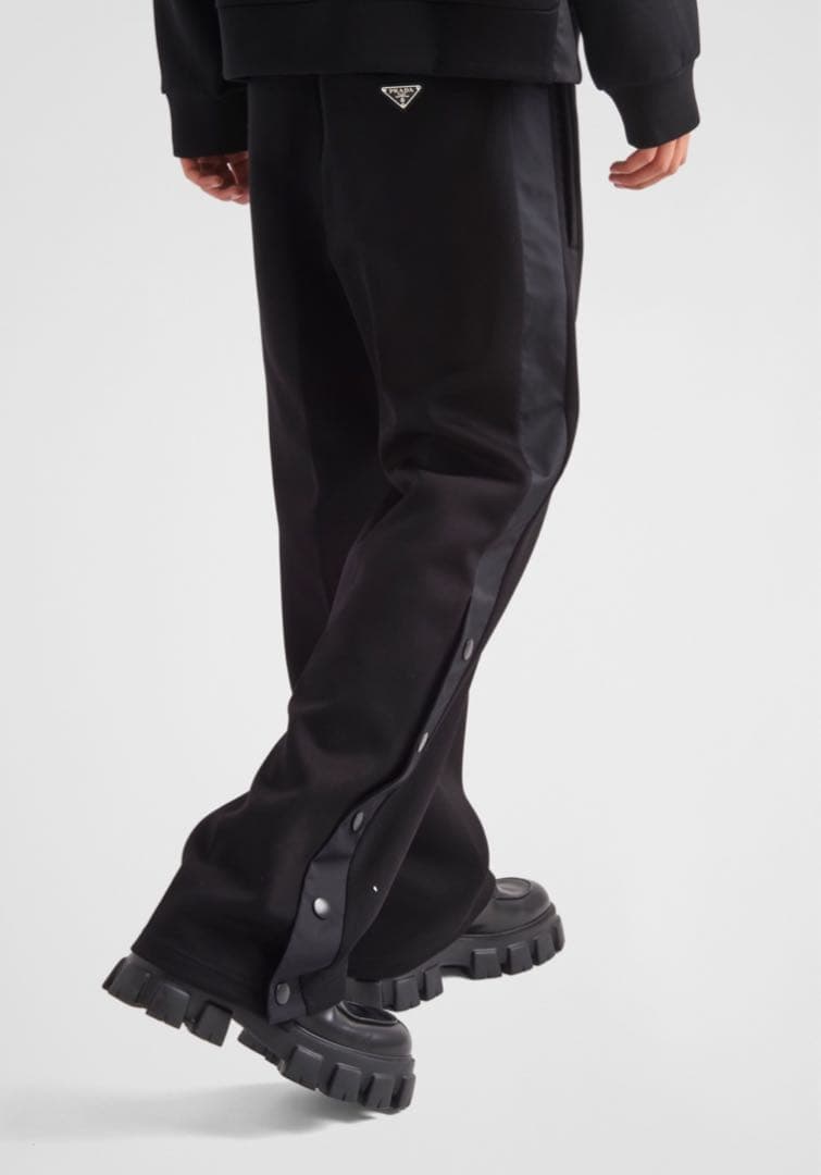 PRADA サイドライン スナップボタン パンツ ブラック トライアングルロゴ