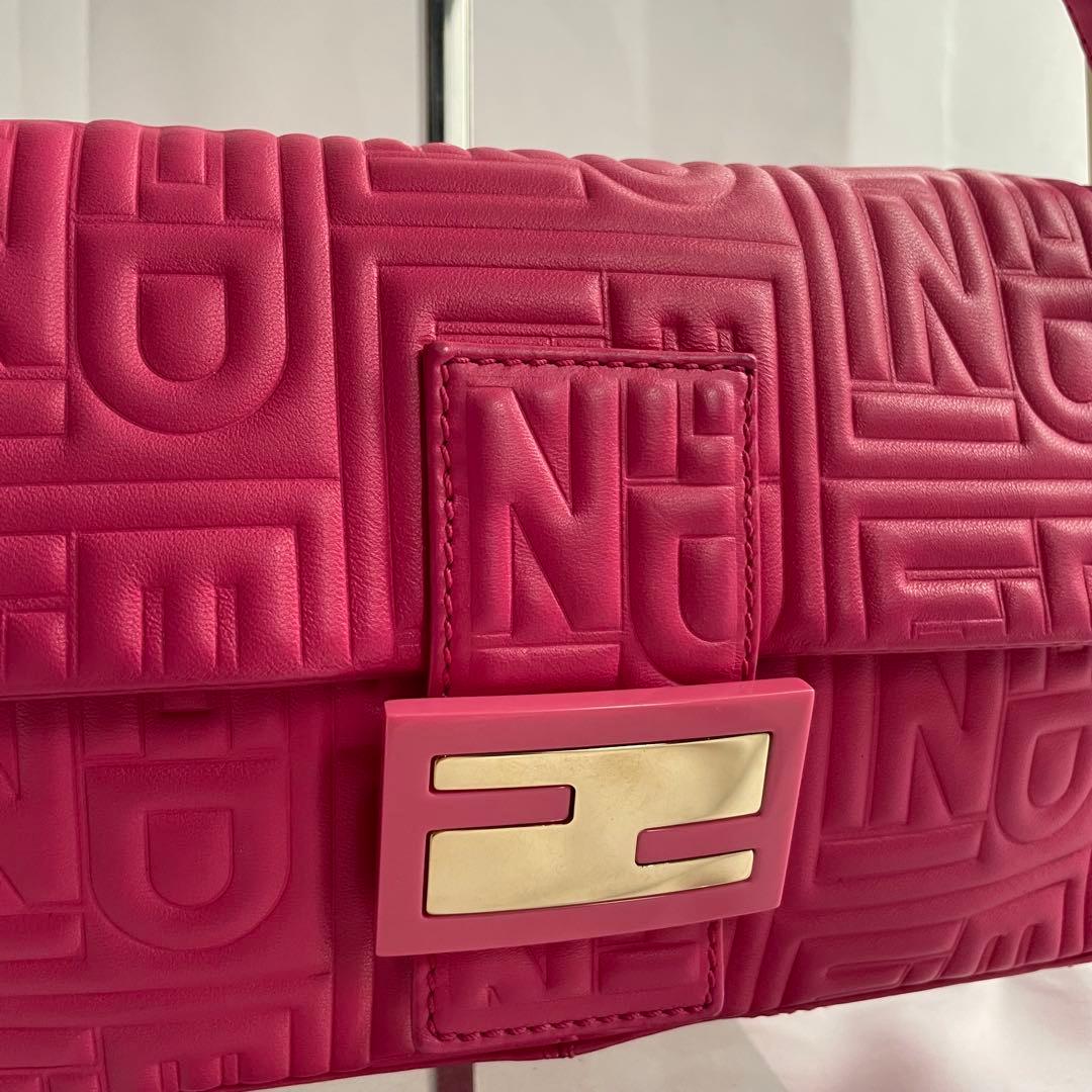 ✨️未使用級✨️ FENDI フェンディ　マンマバケット　ハンドバッグ　レザー