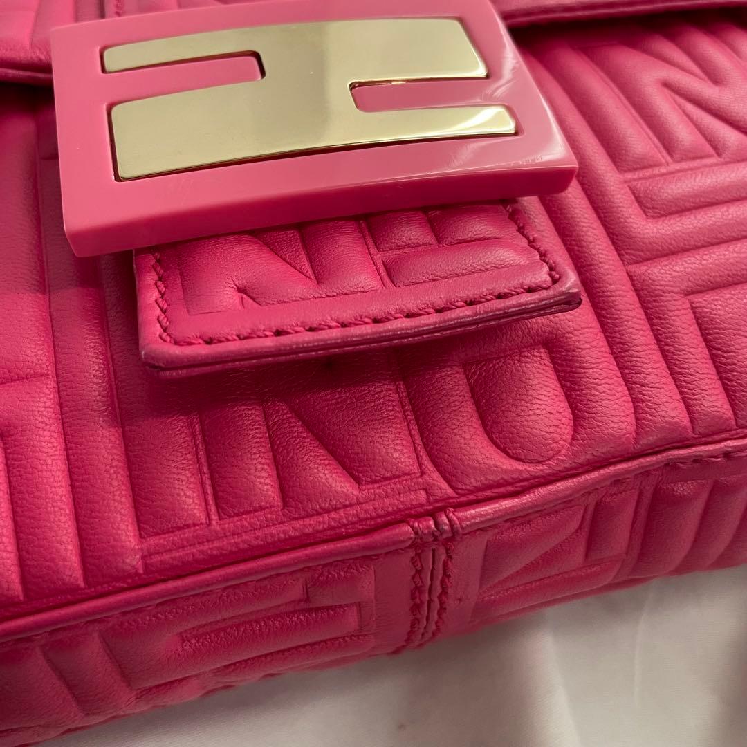 ✨️未使用級✨️ FENDI フェンディ　マンマバケット　ハンドバッグ　レザー