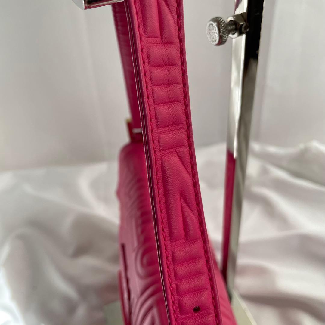 ✨️未使用級✨️ FENDI フェンディ　マンマバケット　ハンドバッグ　レザー