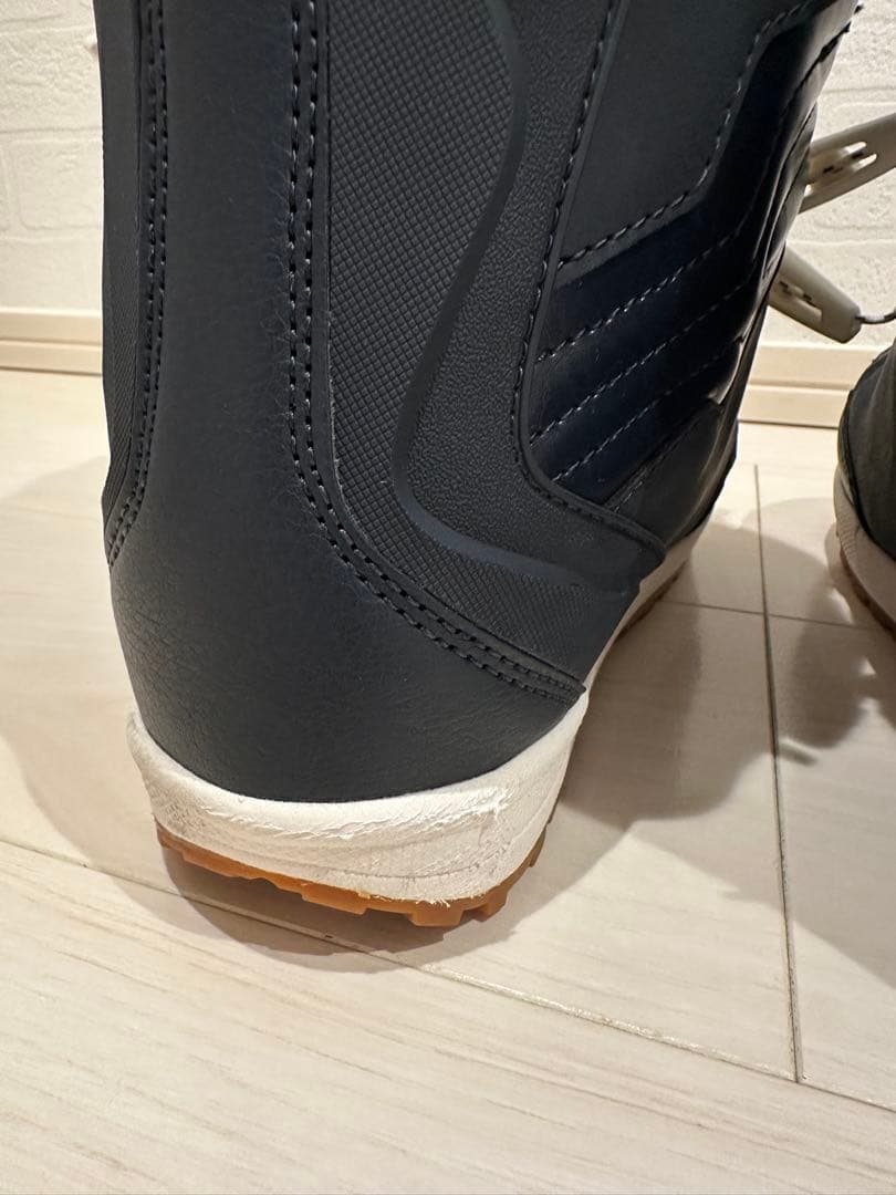 キティー★DEELUXE EMPIRE 女性用スノーボードブーツ