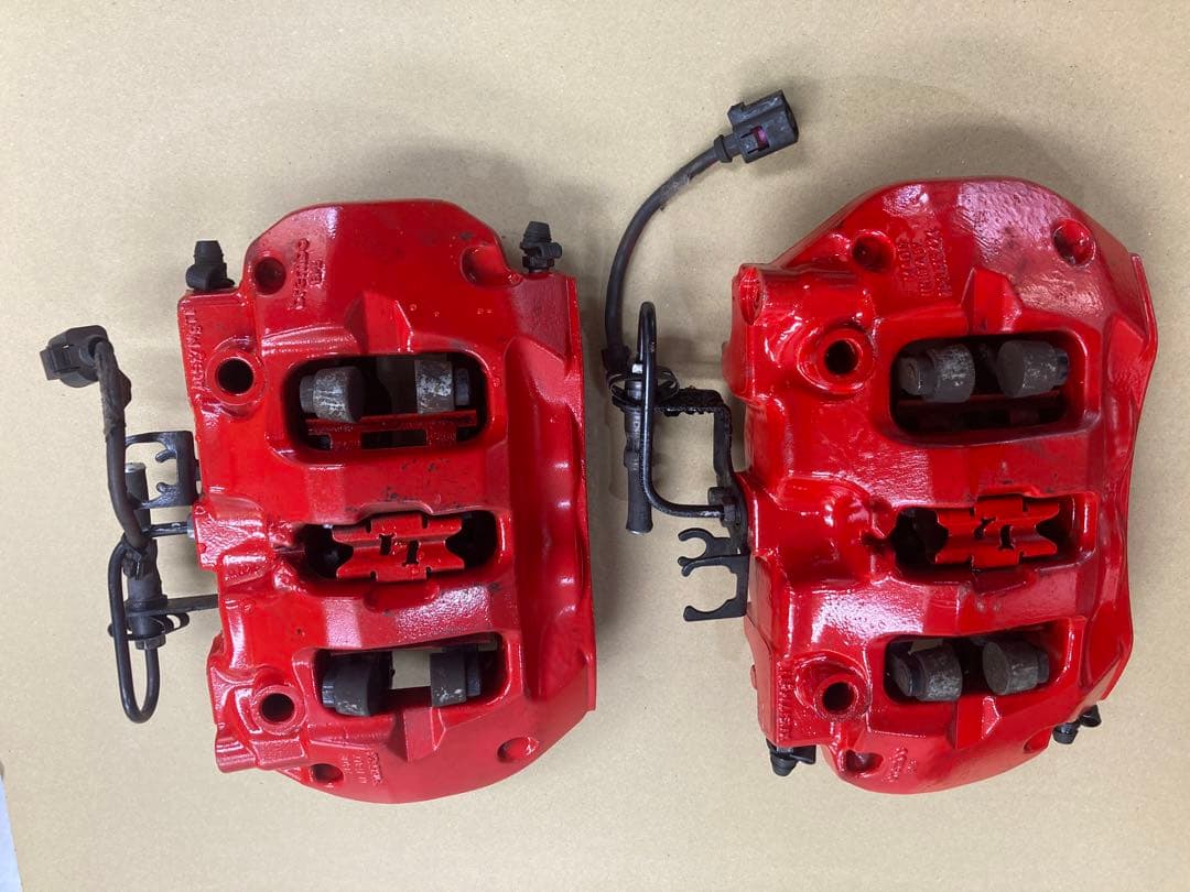 ポルシェカイエン958プラチナ2014年式ブレーキキャリパーブレンボ製