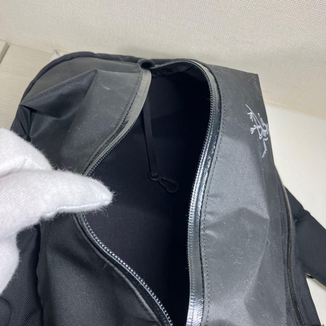 アークテリクス Arro 22 Stealth Black