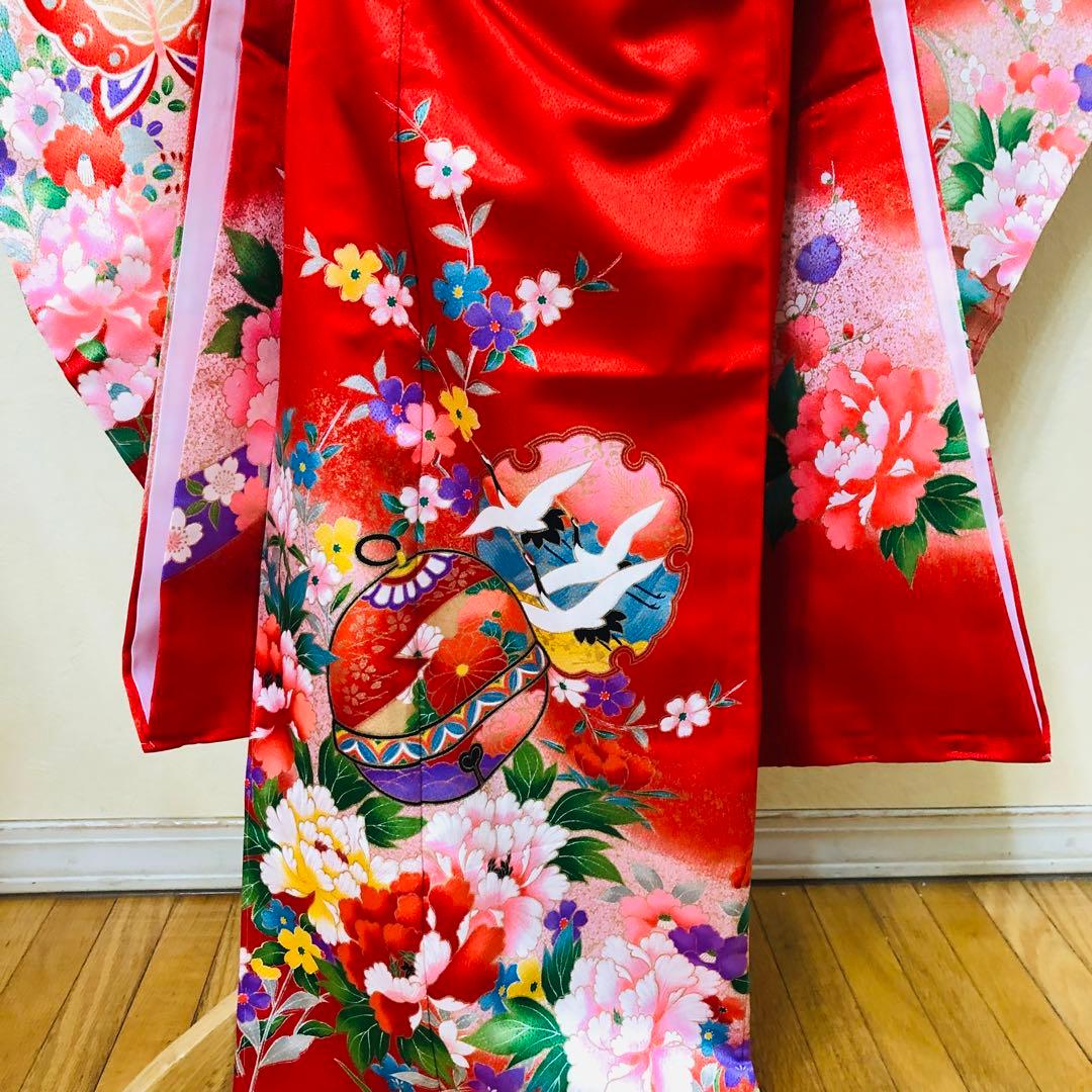 七五三七歳未使用着物‼️人気赤地暈し⭐︎手毬花々煌びやか際立つ⭐︎安心フルセット