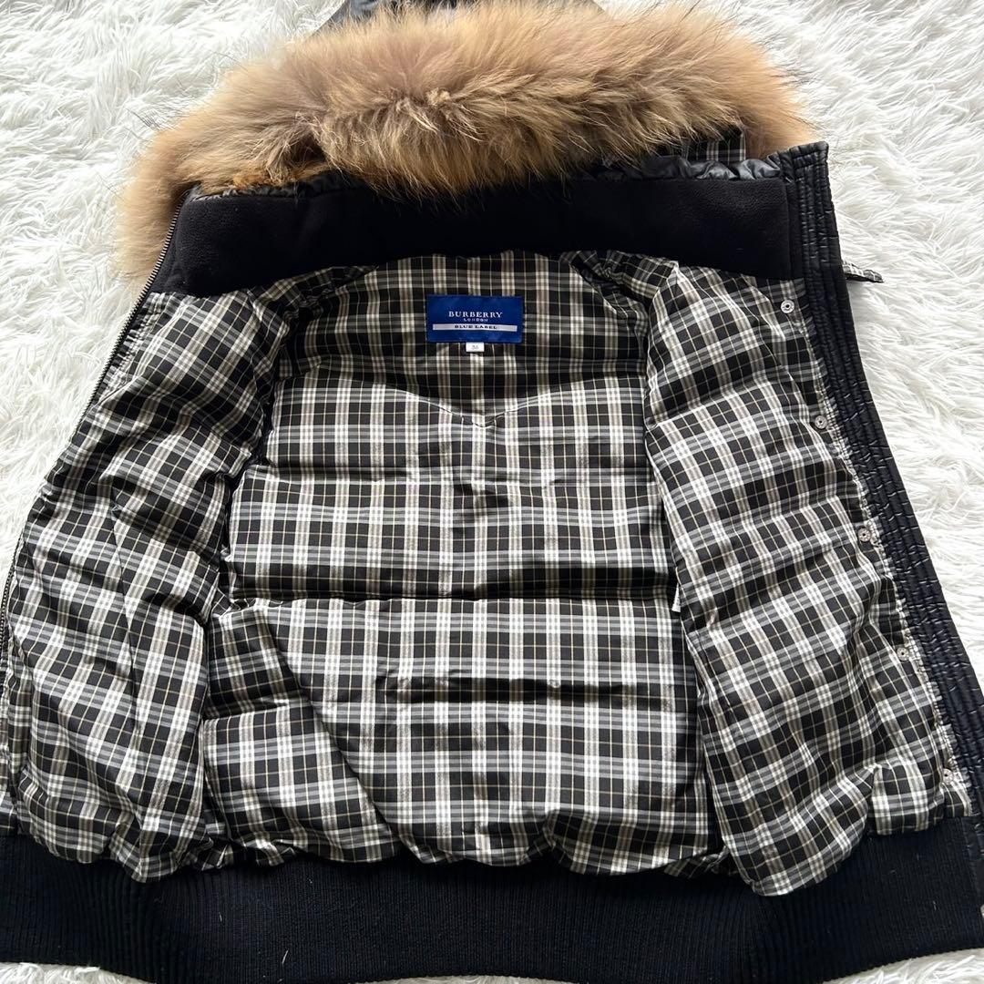 【美品】バーバリーブルーレーベル　フード　ファー付き　ダウンベスト　黒　M相当