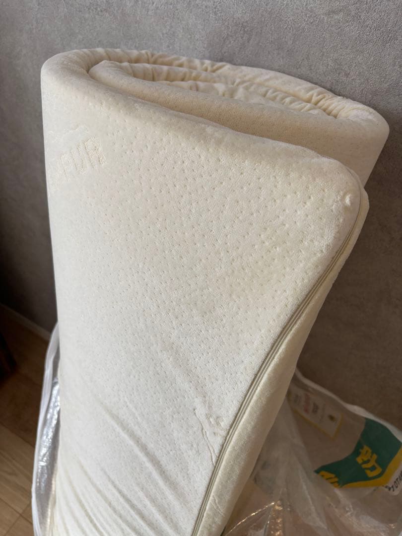 TEMPUR テンピュール マットレス トッパー カバー付　　セミダブル用