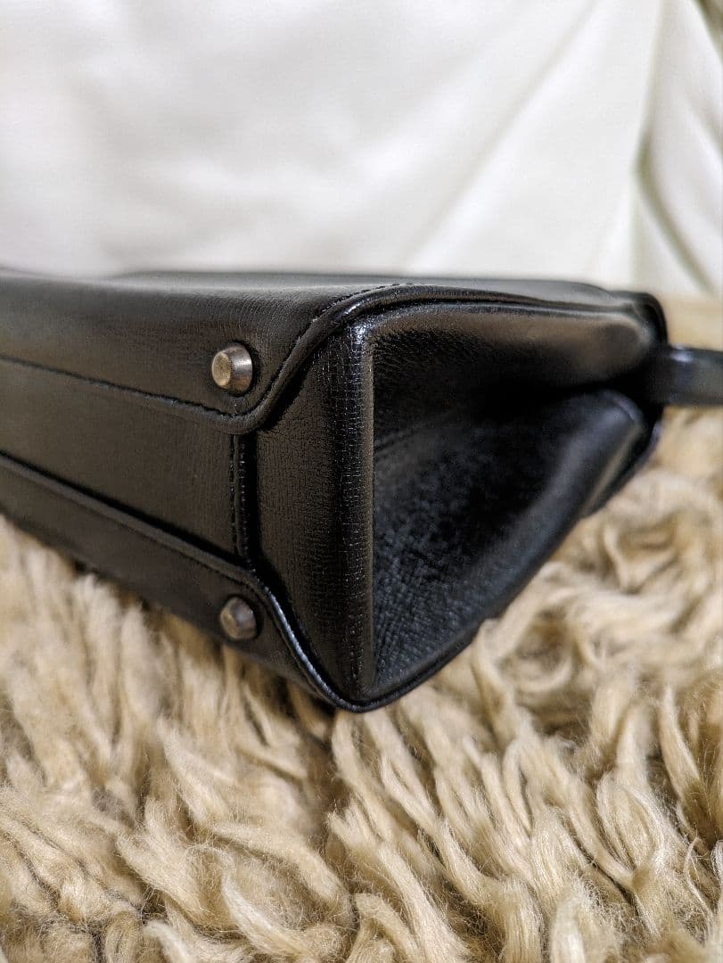 【ギミック有】【美品】ungaro ウンガロ　ハンドバッグ　黒　フォーマル　本革