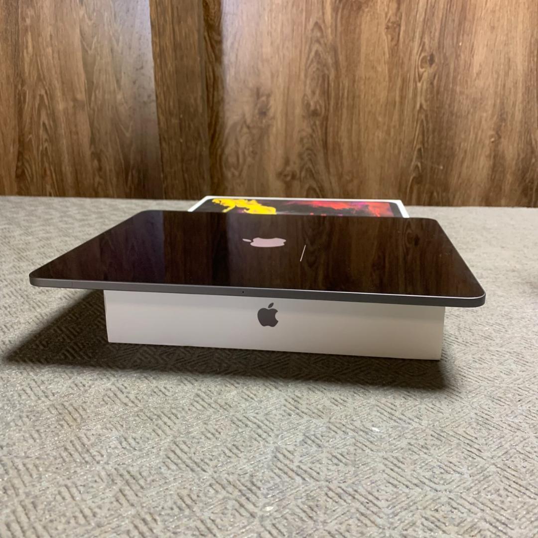 K775 Apple iPad Pro 12.9インチ 第3世代 256GB