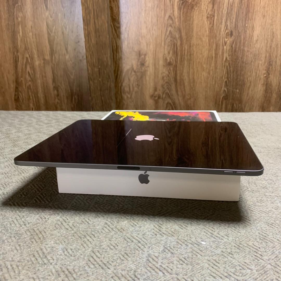 K775 Apple iPad Pro 12.9インチ 第3世代 256GB