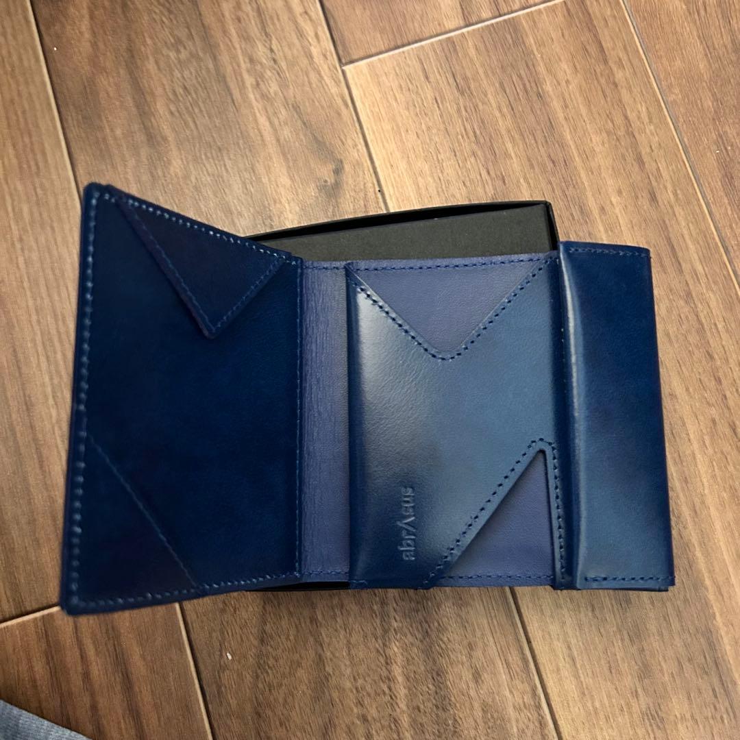 abrAsus 薄い財布 ネイビー