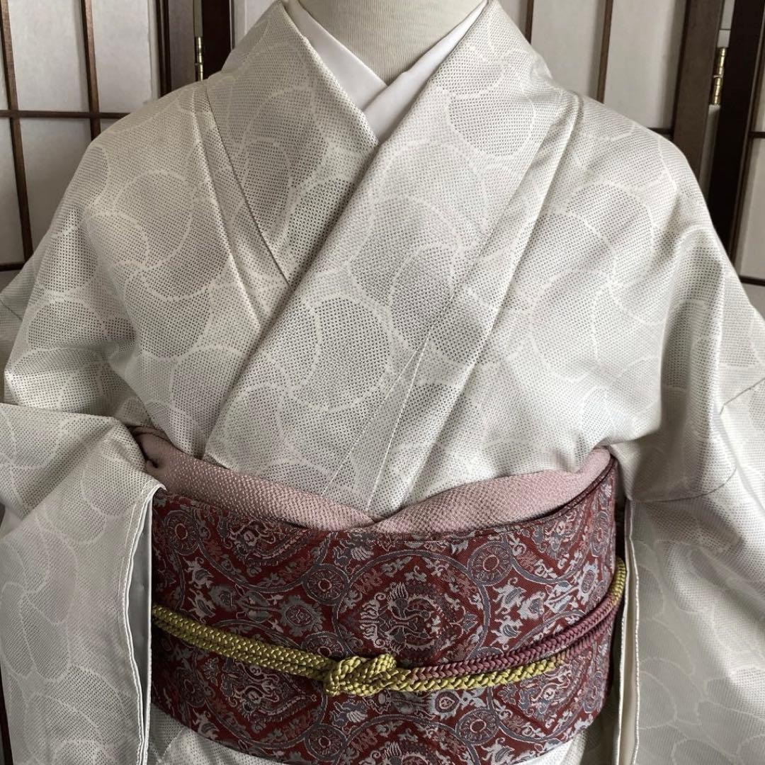 値下げ　本場大島紬　白大島　重ね梅　しつけ付き未着用　ゆったりサイズ