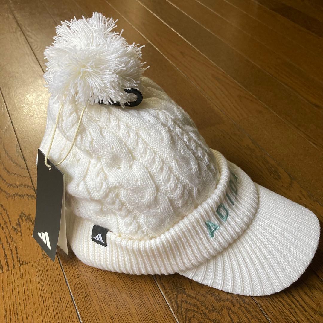 新品adidas アディダス　レディースセットアップ　セーター　スカート 帽子