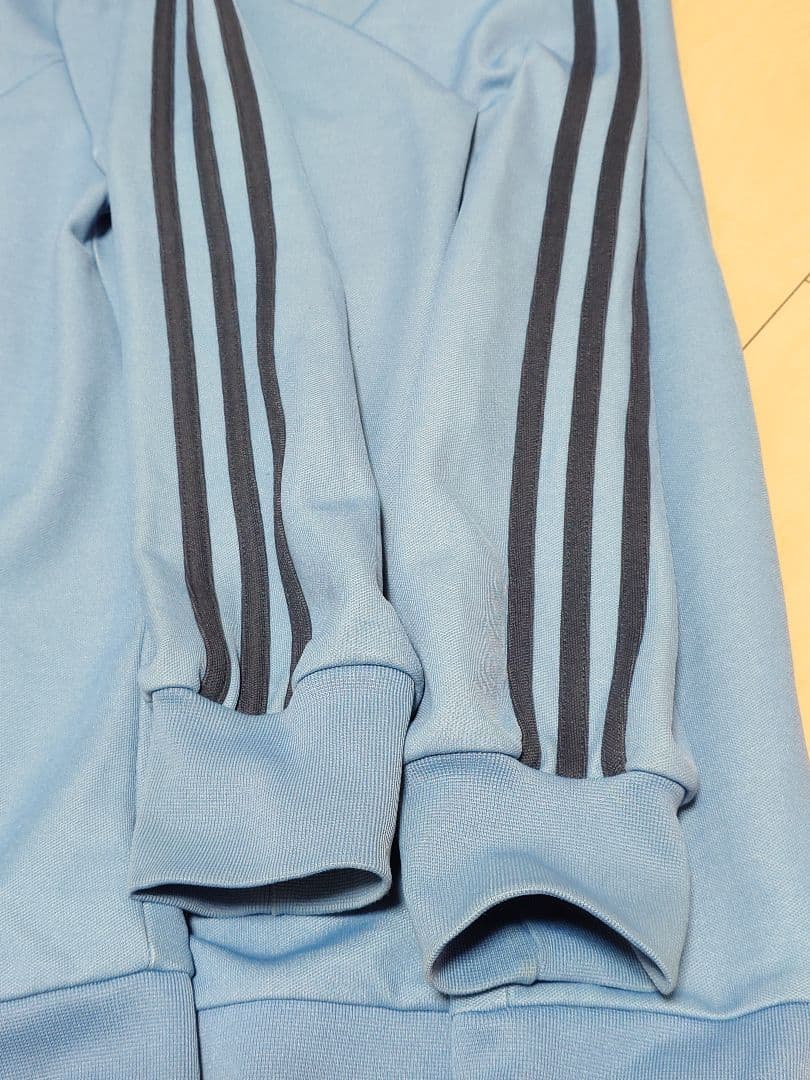 ♦大きめサイズO♦ アディダス ◆９０年代当時もののジャージ上下セット♦水色/紺