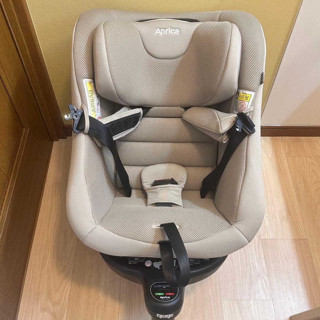 美品 アップリカ クルリラフィット