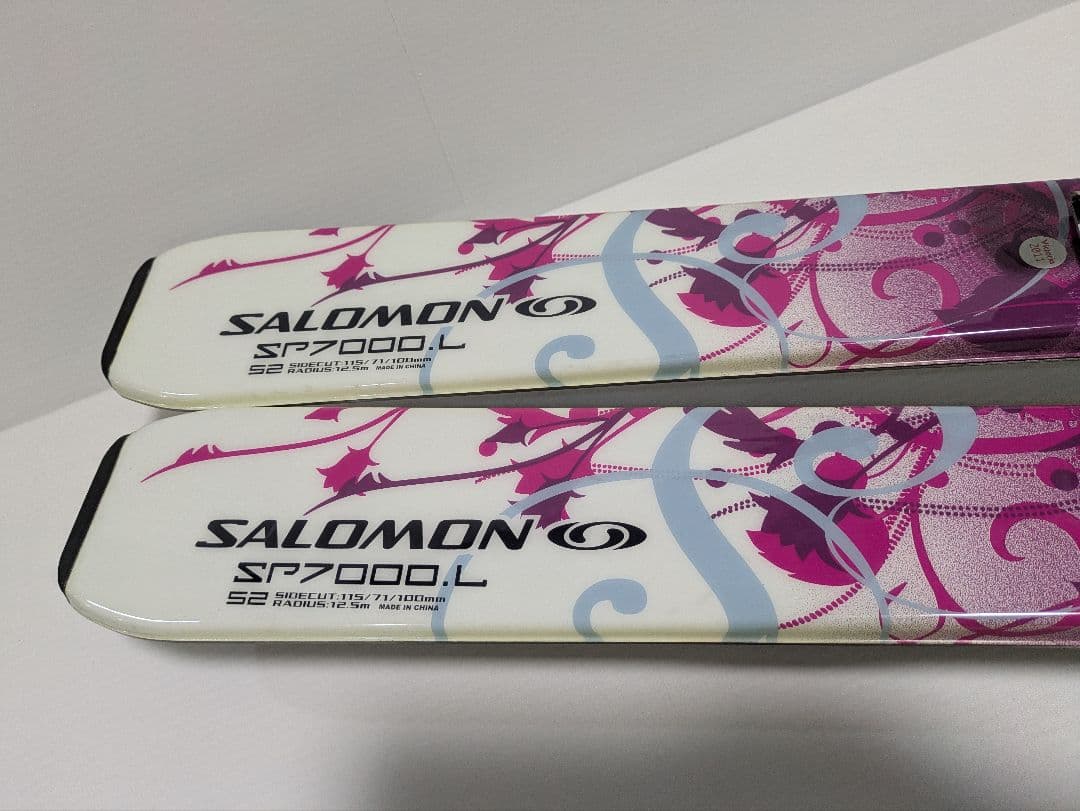 ほぼ未使用　SALOMON　板とストック　学生・レディース用セット