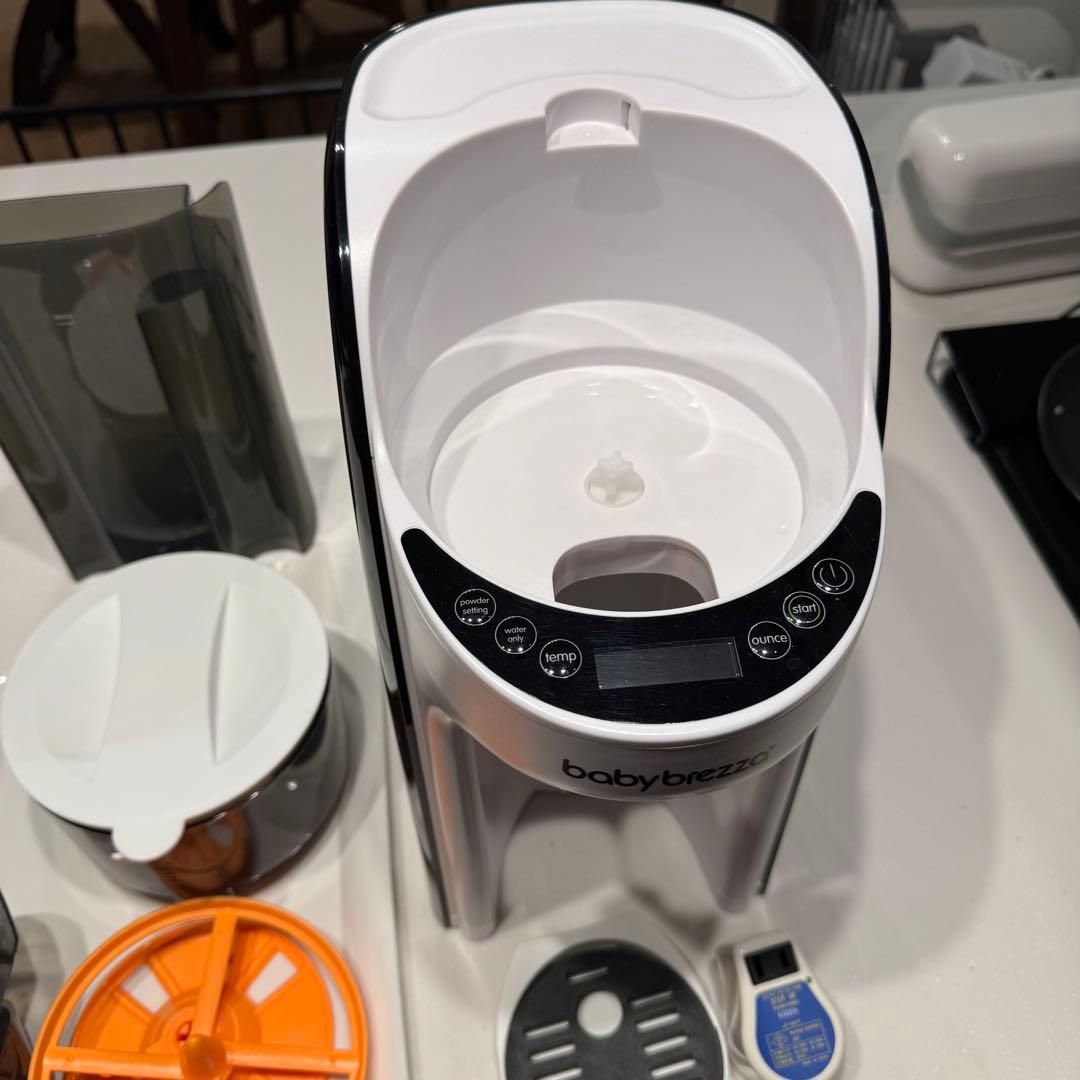 babybrezza ベビーブレッザ 自動ミルクメーカー 調乳機 変圧器付