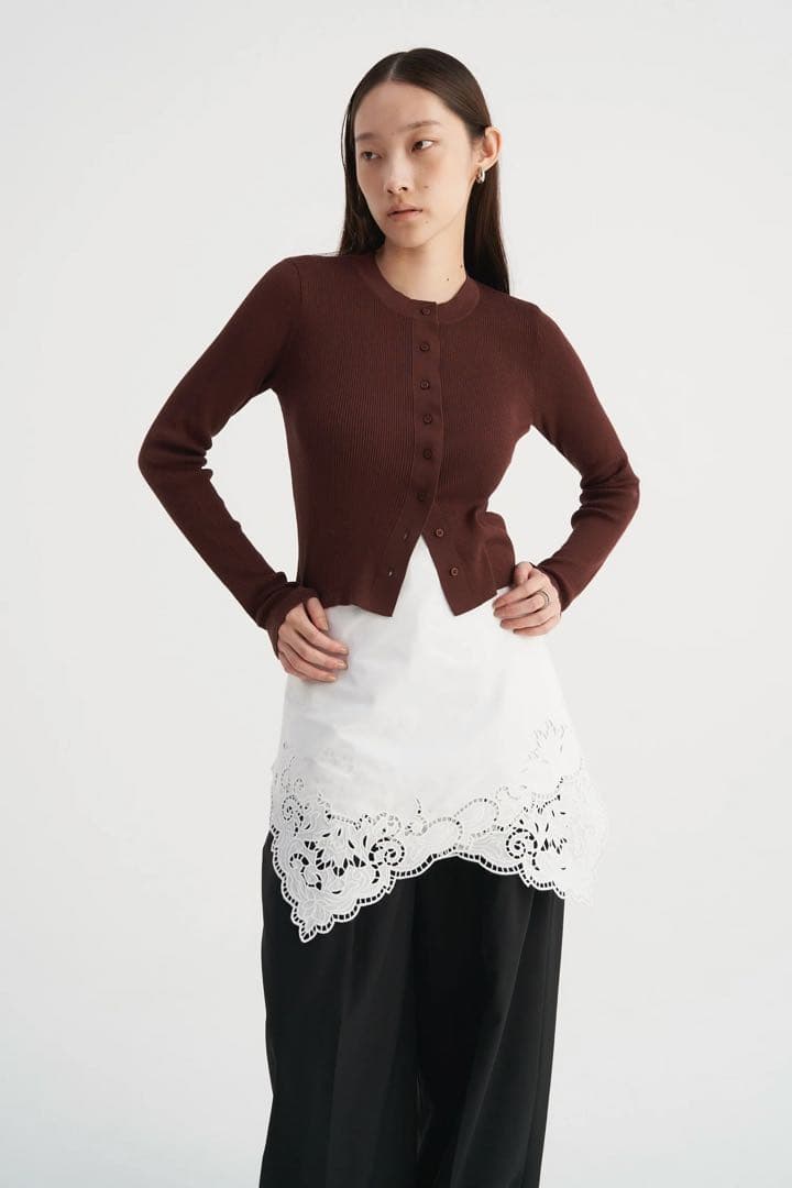 VENICA Scallop embroidery scarf ¥13,200