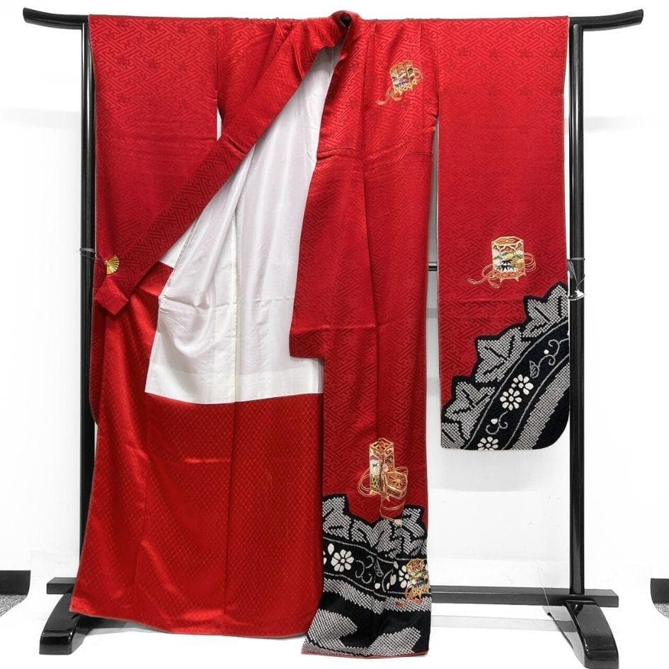 金駒刺繍　絞り　香箱　水引　楓　振袖　着物　012a p