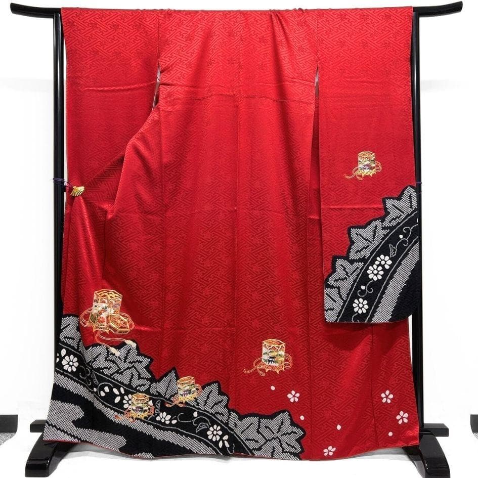 金駒刺繍　絞り　香箱　水引　楓　振袖　着物　012a p