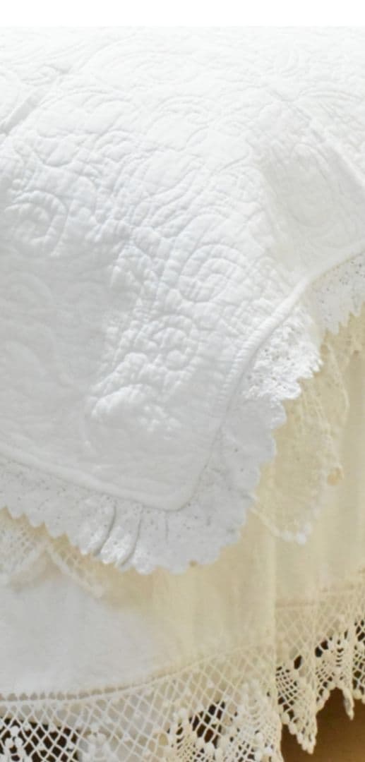 《ローラアシュレイ》ベッドカバー×2ピローケースセット