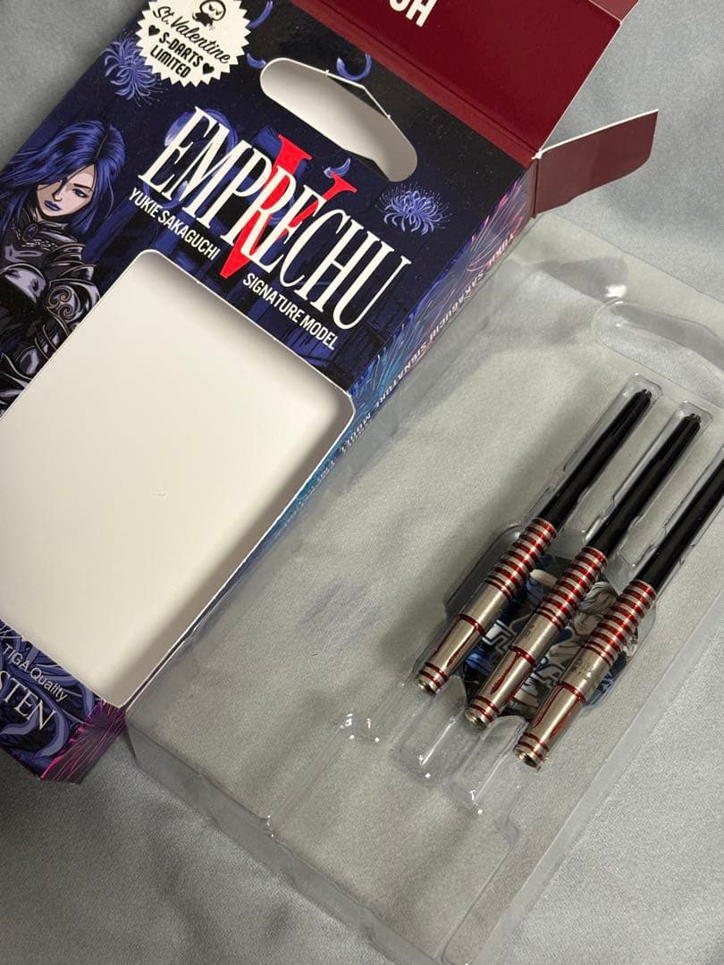ダーツ EMPRECHU5 バレンタイン限定モデル