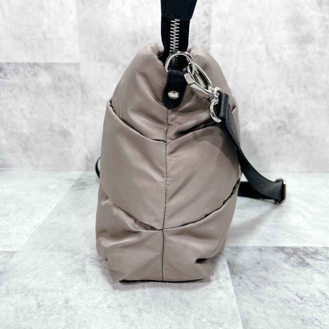 【極美品】le camouflage tribe ショルダーバッグ ナイロン