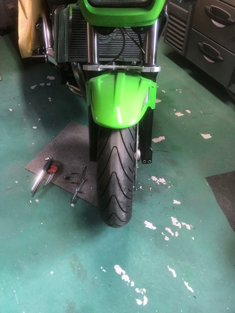 ZRX1200RフロントフェンダーU39様用