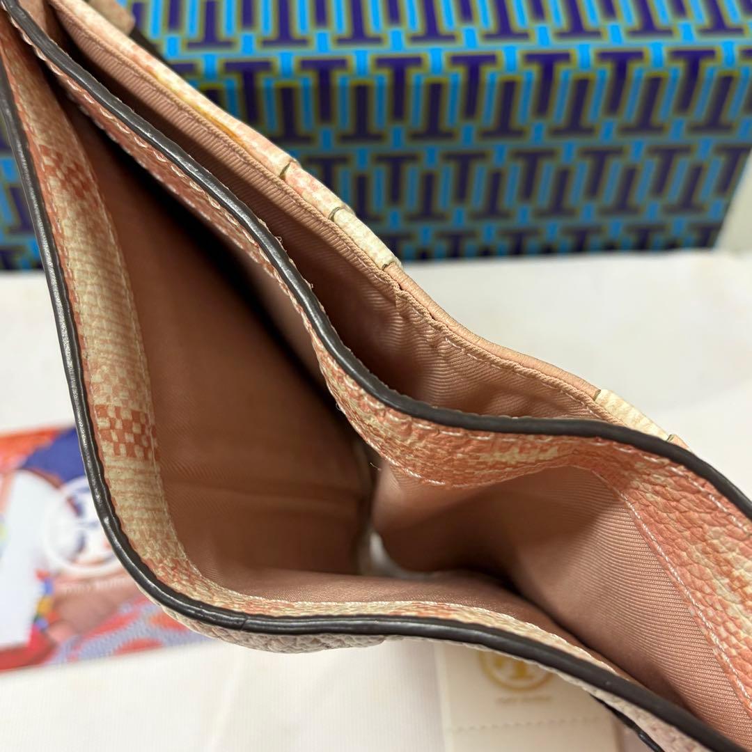 新品同様‼️ 現行　トリーバーチ　TORYBURCH 財布　二つ折り　折り財布
